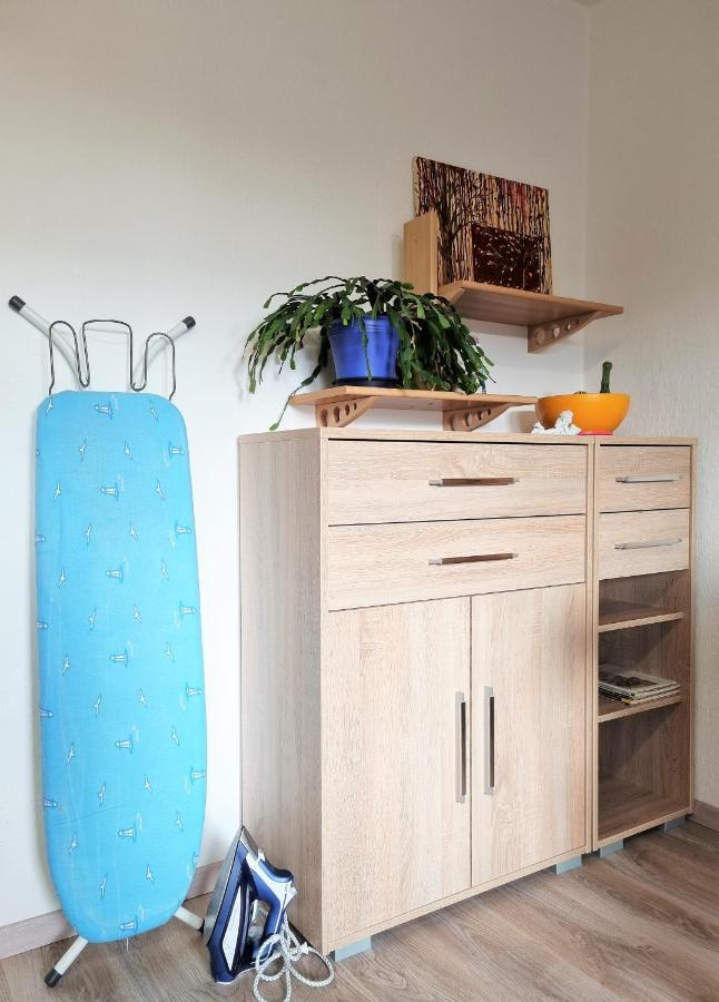 Apartment Bayreuth, 4 Zimmer Ferienwohnung im Haus mit Kunst, WLAN, Küche, Parkplatz Exterior foto