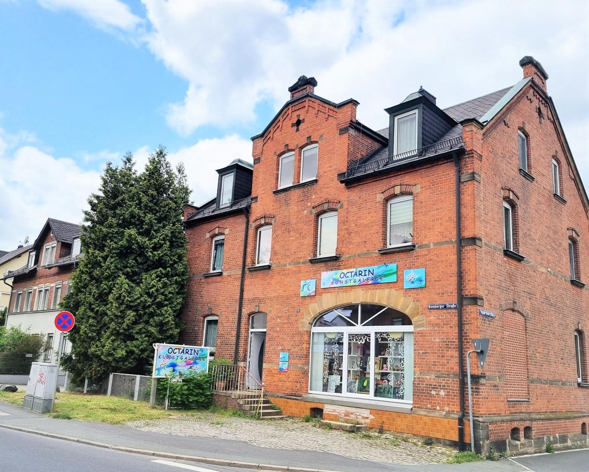 Apartment Bayreuth, 4 Zimmer Ferienwohnung im Haus mit Kunst, WLAN, Küche, Parkplatz Exterior foto