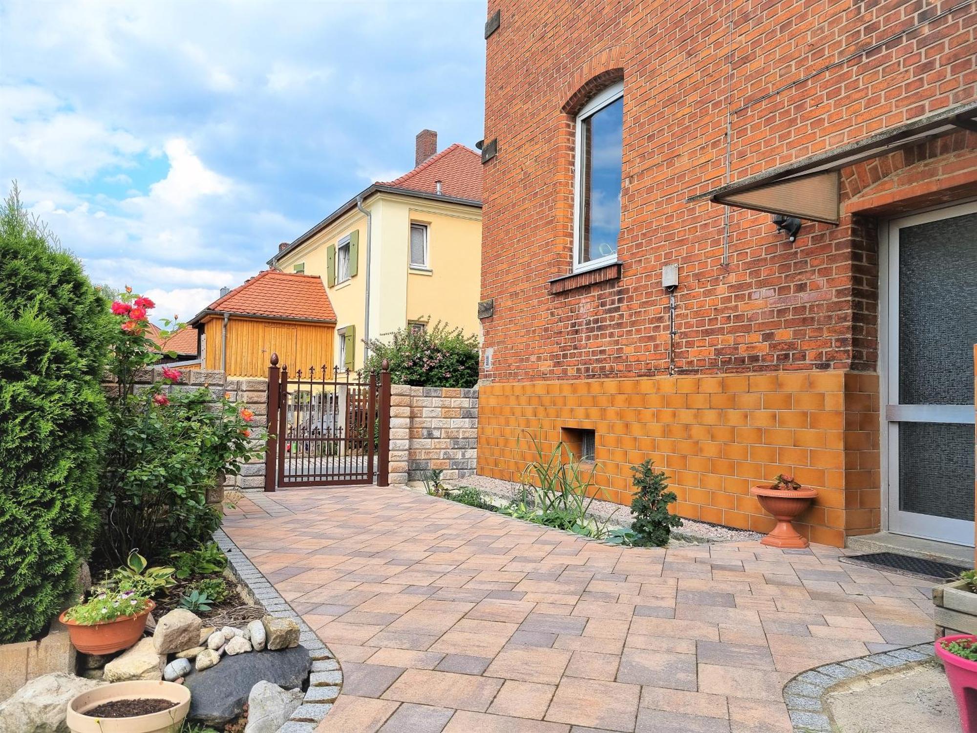Apartment Bayreuth, 4 Zimmer Ferienwohnung im Haus mit Kunst, WLAN, Küche, Parkplatz Exterior foto